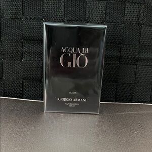 New Giorgio Armani Acqua di Giò Elixir - Sleek Black 50ml